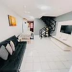 Casas No Residencial Mont Sinai Com 2 Ou 3 Suites (Adults Only)